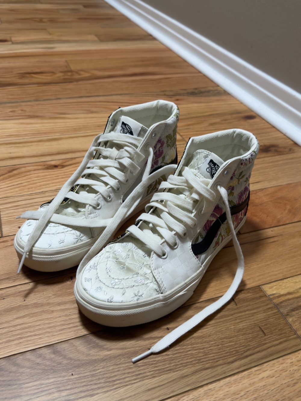 Vans Women's High-Top Floral Patchwork Sneakers in Cream and Pink